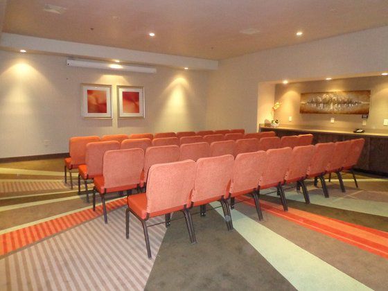 فندق هوليداي إن إكسبريس فريسكو الاعمال الصورة